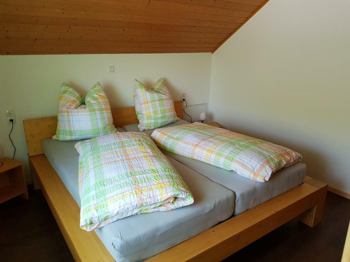 Ferienwohnung Kittel Oberzissen Esterno foto